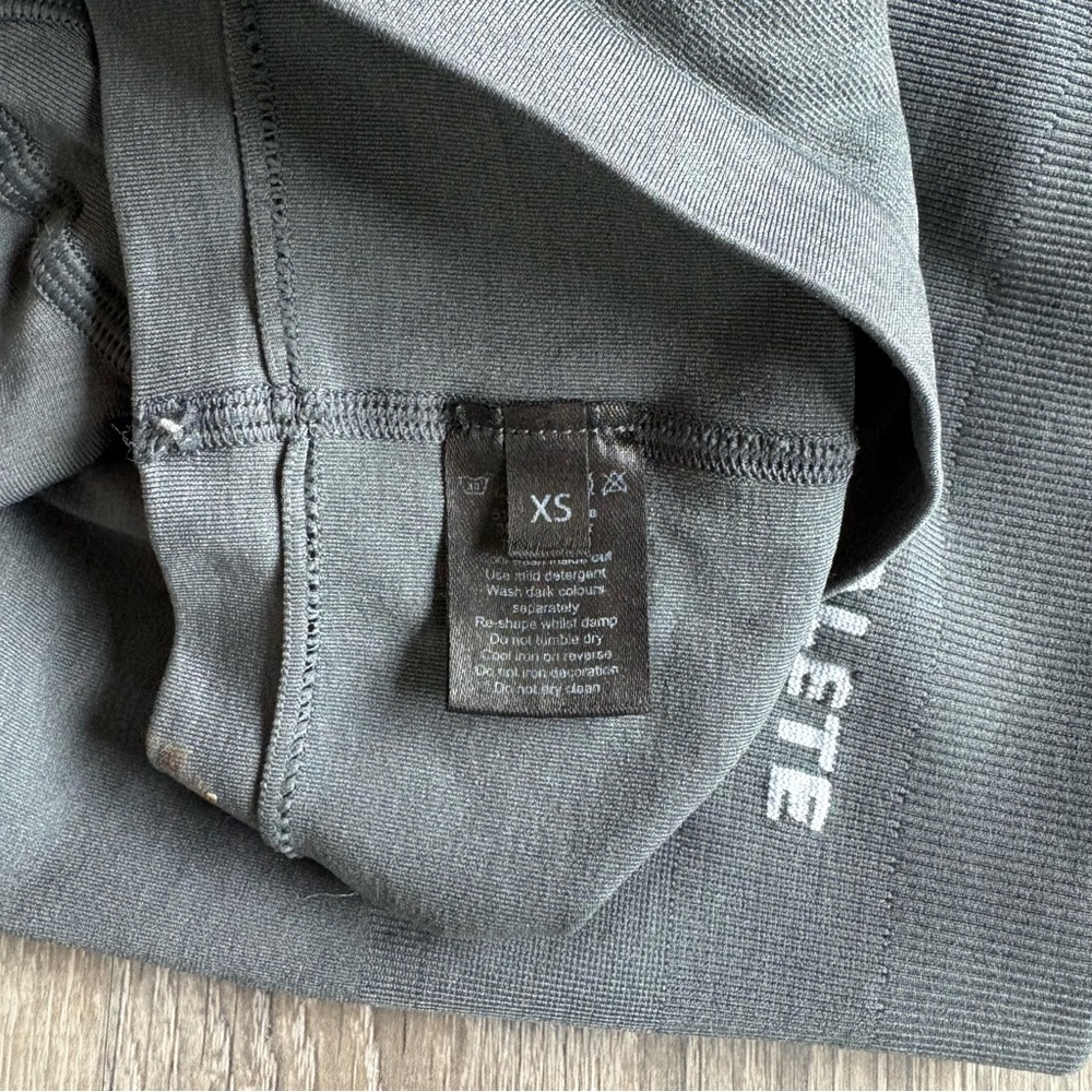Alphalete Shorts - Picture 3 of 3